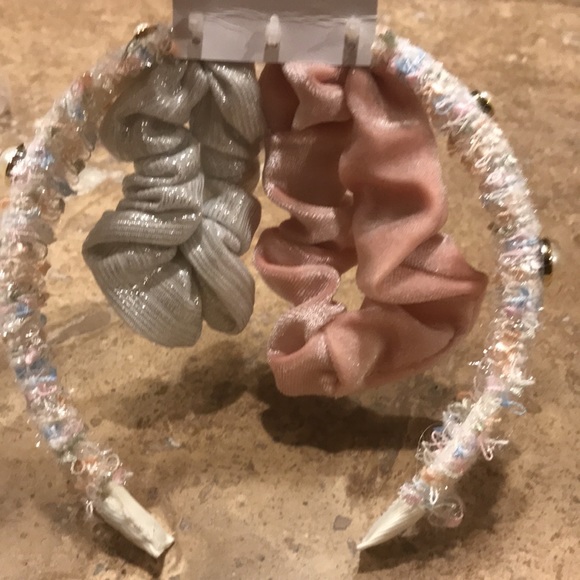 FREE Tweed pearl head band with bundle - Picture 5 of 5